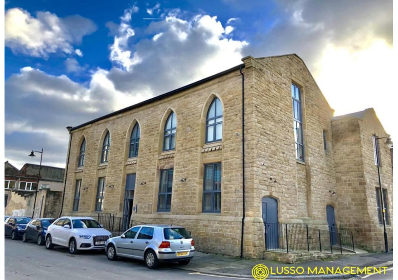 Stunning Apartments In Converted Chapel Sheffield Bilik gambar