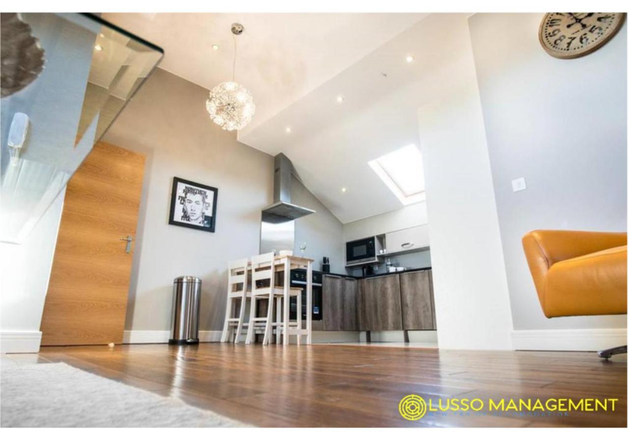 Stunning Apartments In Converted Chapel Sheffield Luaran gambar